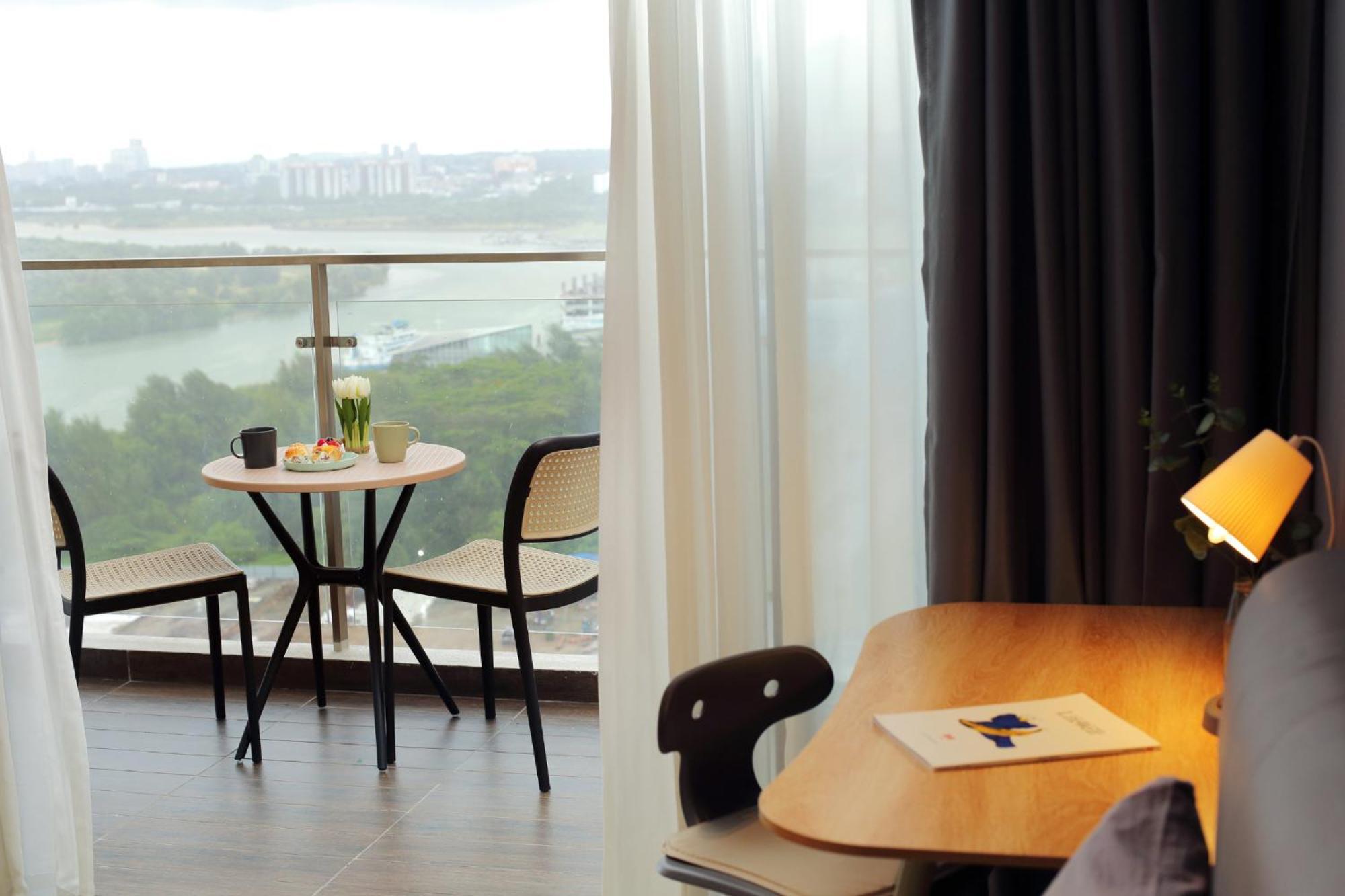 Danga Bay 3br Urban Oasis - 200m To - Mall Apartemen *